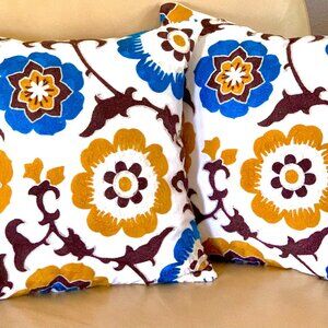 Set/2 Elegant Embroidered Mediterranean Floral Accent Pillow Cushion Covers New